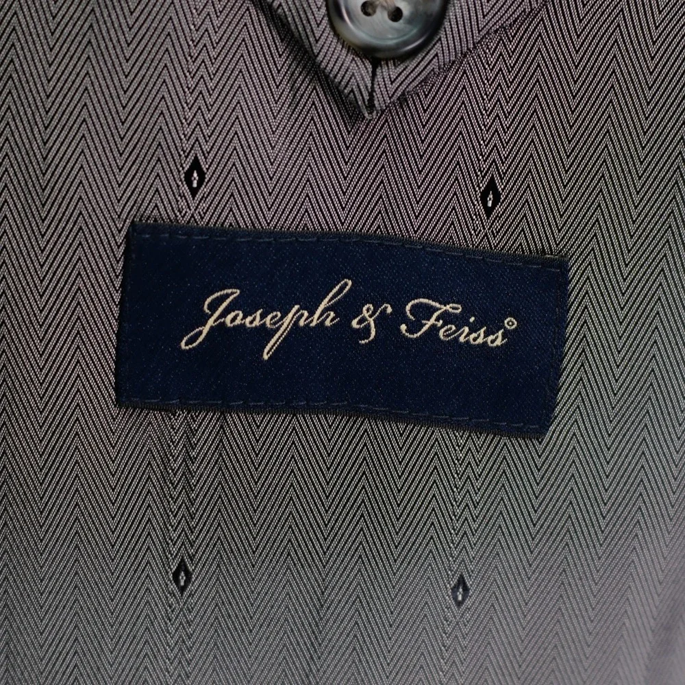 Joseph & Feiss Gray Sharskin W/ Blue Striped 48L 2 Button Suit Jacket Tagged 50R